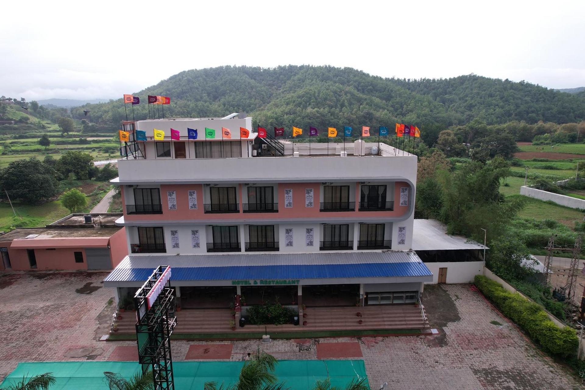 Hotel White Lotus Dungarpur Eksteriør bilde
